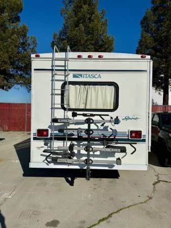 2000 Itasca Spirit 29’ Class C RV – Clean, Turn-Key 3