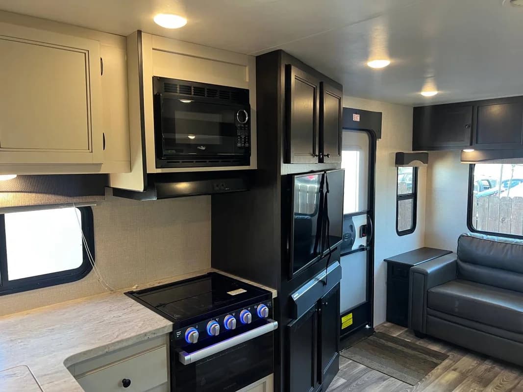 2022 Highland Ridge RV Range Lite 262RL 8