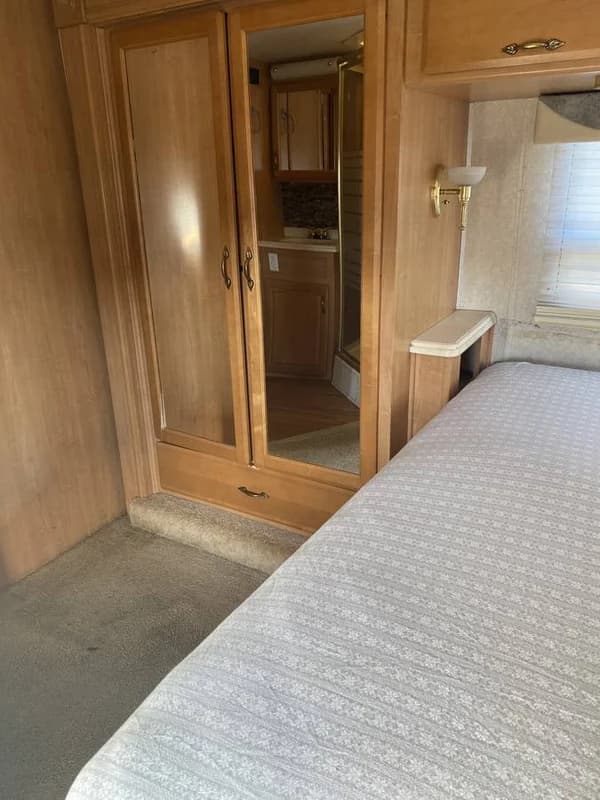 2002 Jayco Firenza Class A motorhome 35ft 18