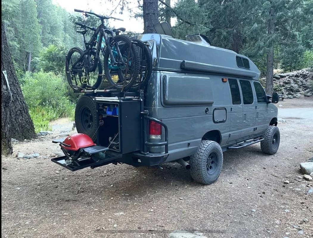 1998 Ford Econoline E350 4x4 - 7.3 Diesel Overland Camper Van 2