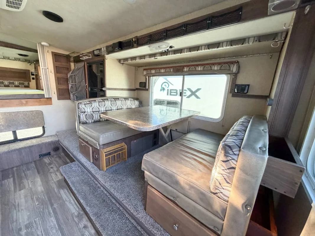 2020 ARCTIC FOX 1150! 6