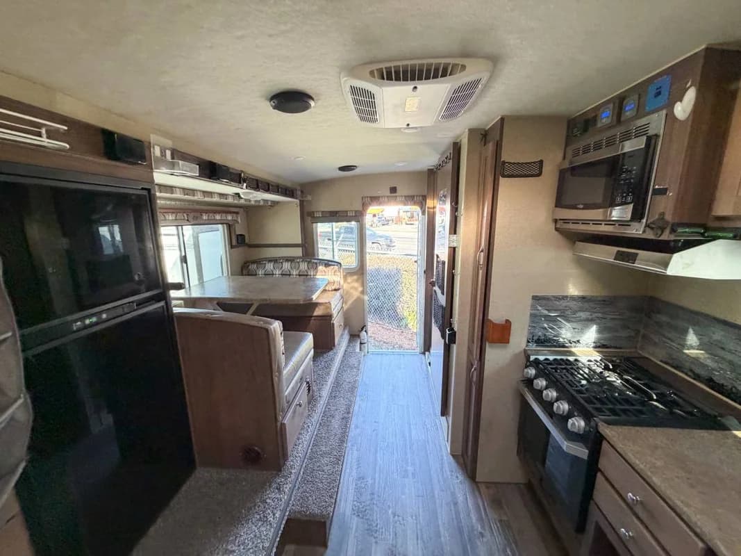 2020 ARCTIC FOX 1150! 17