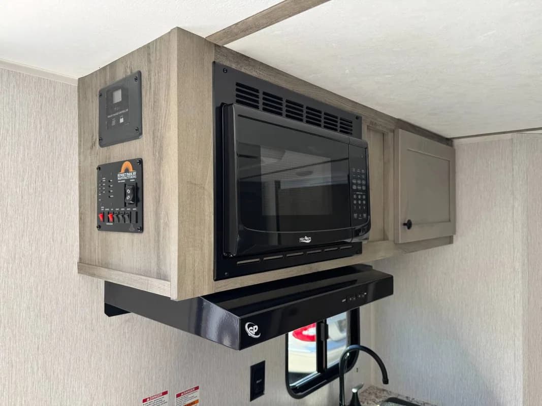 2026 Sun-Lite 21DO *Camper W/ Office* *RV Queen* Full Bathroom 16