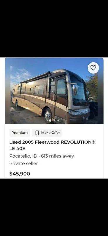 2002 ((clean)) fleetwood revolution diesel 2 slides 20