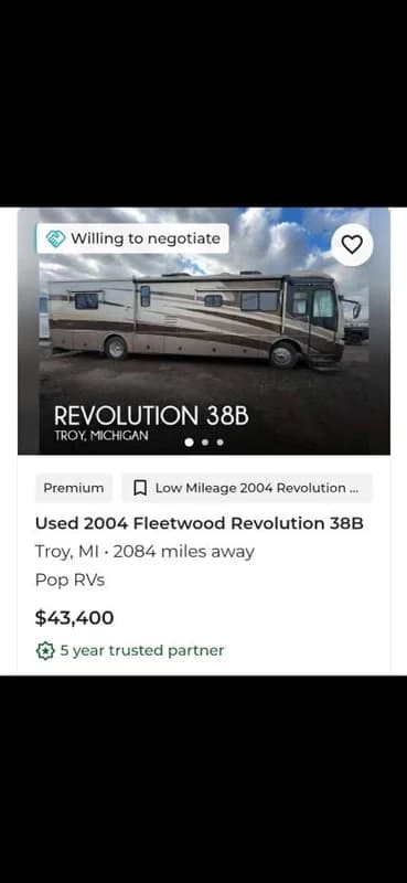 2002 ((clean)) fleetwood revolution diesel 2 slides 24