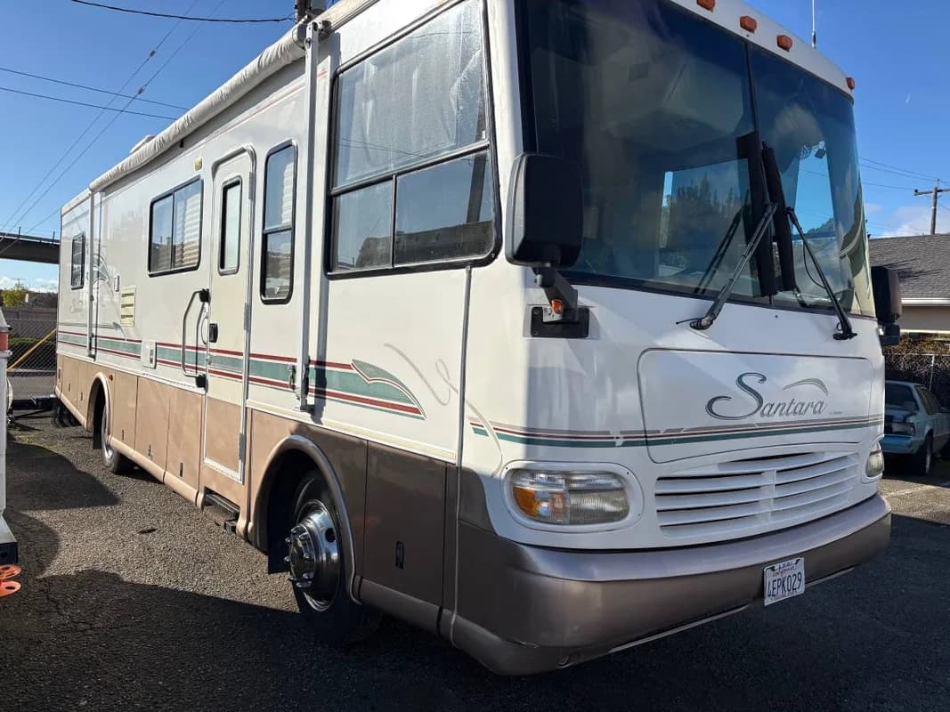 1999 coachman Santara Diesel 3