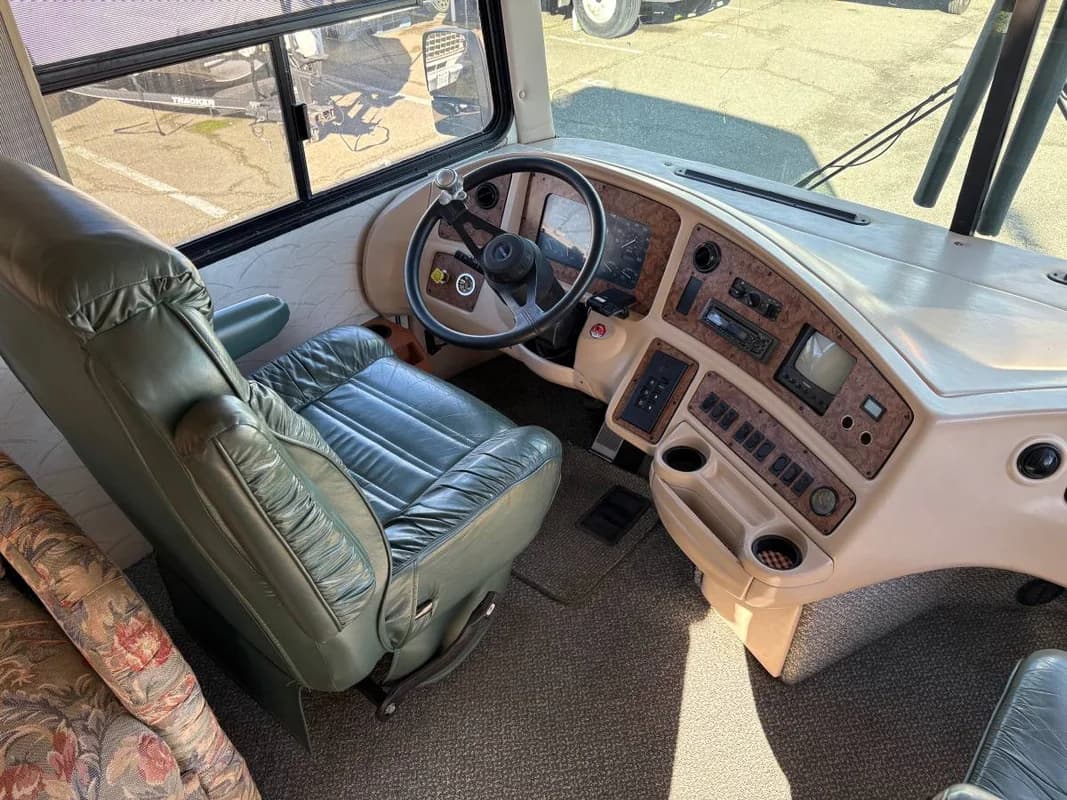 1999 coachman Santara Diesel 6