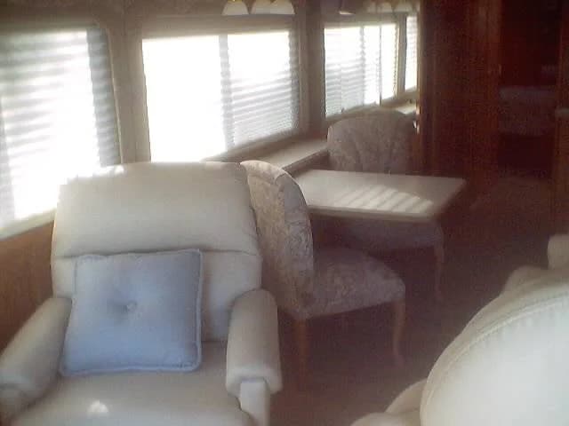 ``2003 allegro bus 12