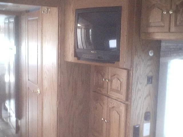 ``2003 allegro bus 10