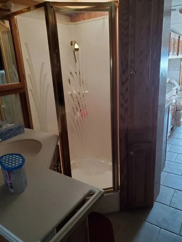 ``2003 allegro bus 15