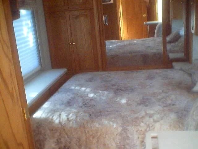 ``2003 allegro bus 13