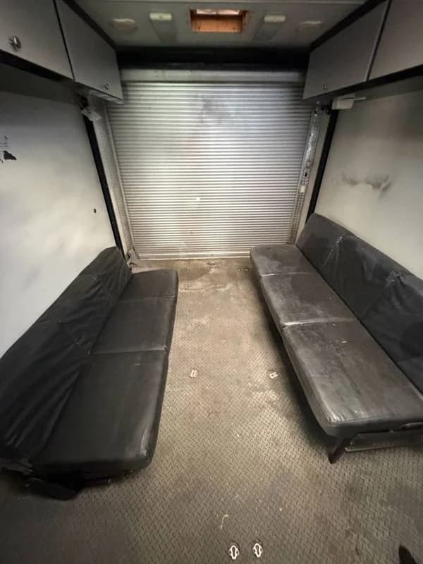 2005 Gulf stream EnduraMax Diesel toy hauler 3