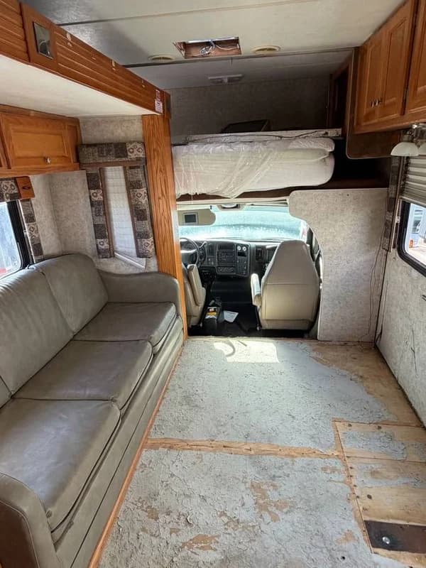 2005 Gulf stream EnduraMax Diesel toy hauler 5