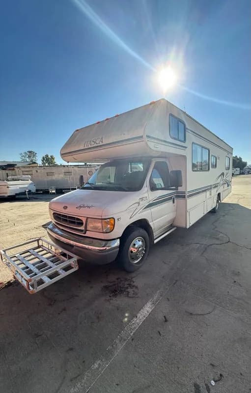 2000 Itasca Spirit 29’ Class C RV – Clean, Turn-Key 2