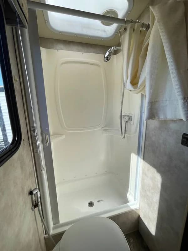 2013 VIEW / MERCEDES DIESEL by WINNEBAGO, MODEL: 24M (Class C) 20