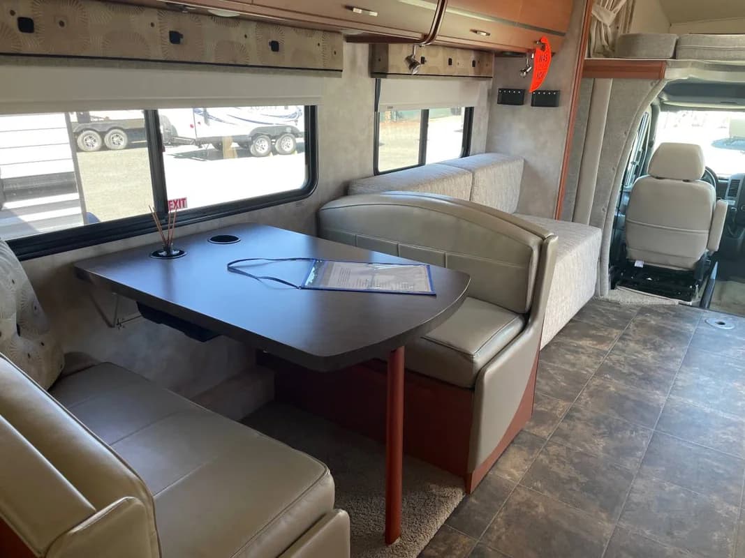 2013 VIEW / MERCEDES DIESEL by WINNEBAGO, MODEL: 24M (Class C) 23