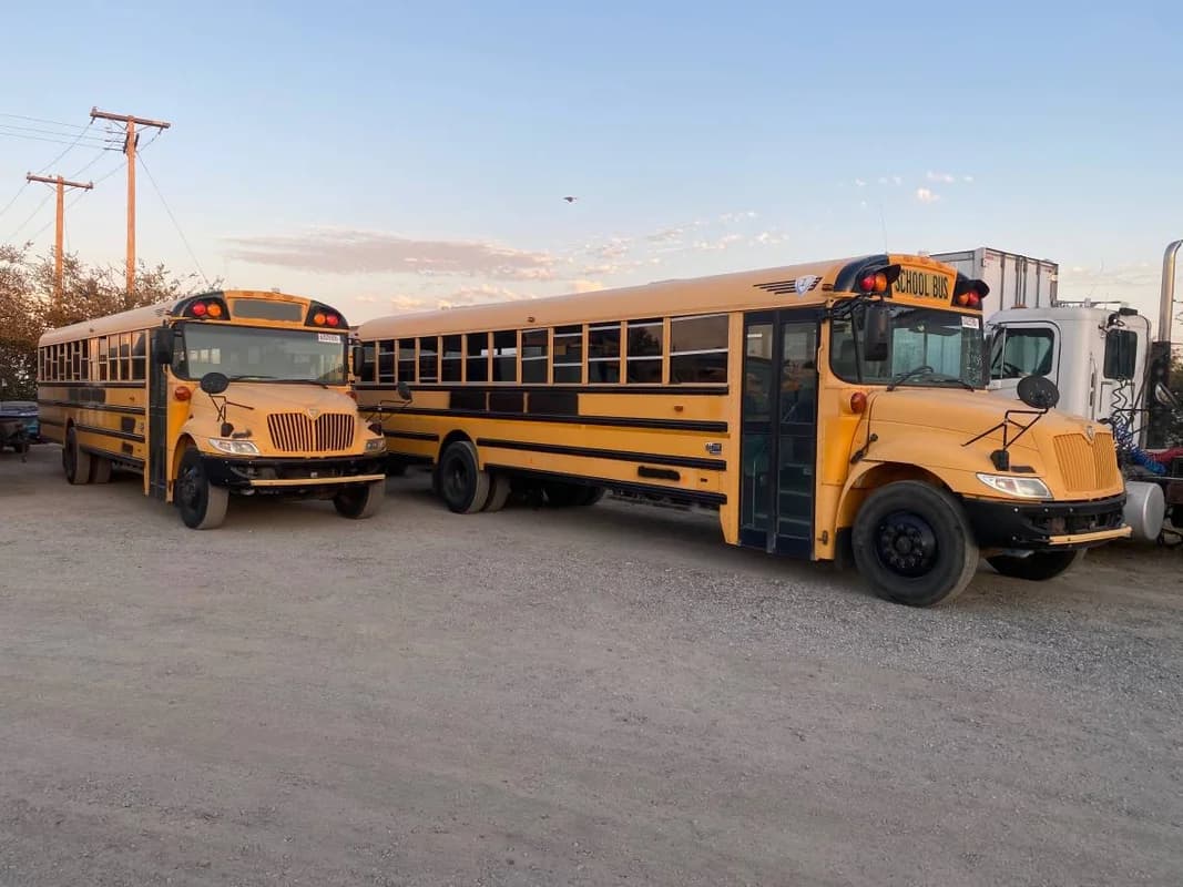 2010 39 ft IC international school bus 2