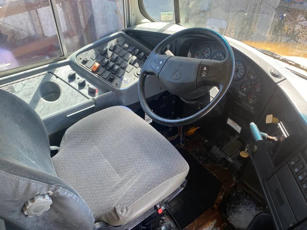 2010 39 ft IC international school bus 5