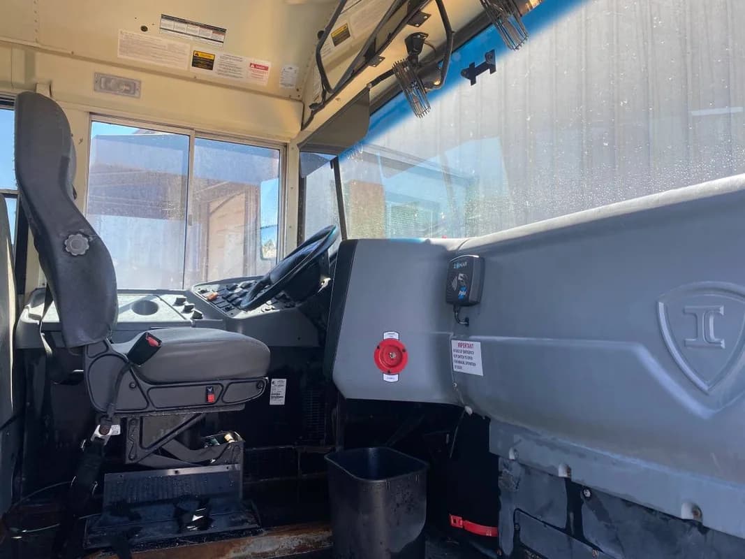 2010 39 ft IC international school bus 7