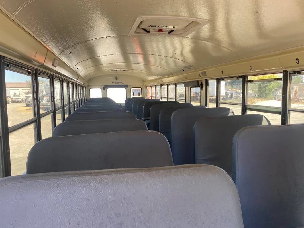 2010 39 ft IC international school bus 11