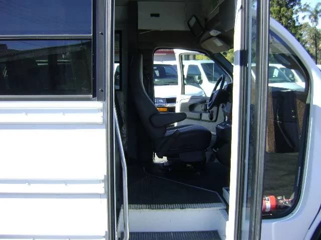 2013 Chevy Express 15 Passenger School Bus Cargo Box Van RV Camper 24K MILES 9