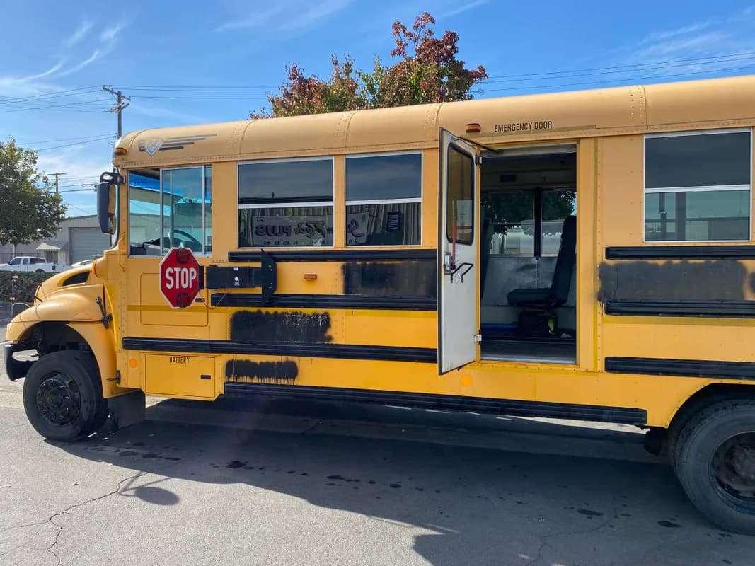 2009 30 ft IC international diesel school bus 3