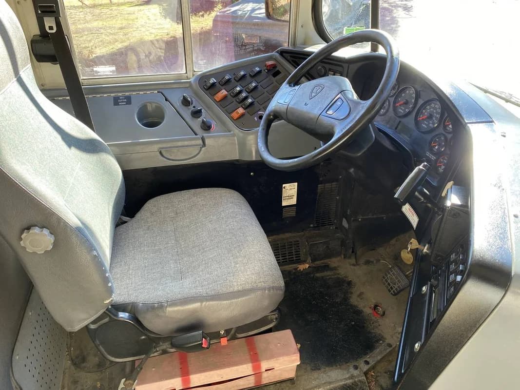 2009 30 ft IC international diesel school bus 9