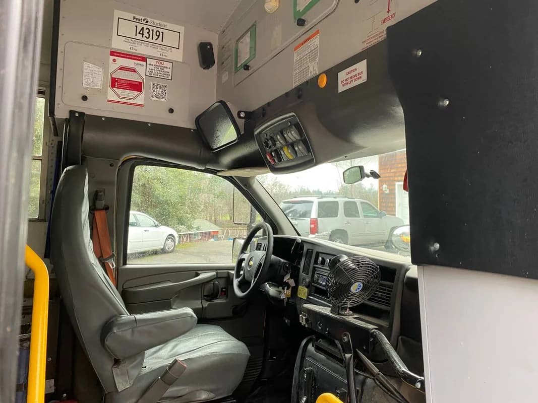 2016 chevy 4500 express Thomas short bus w/123k 10