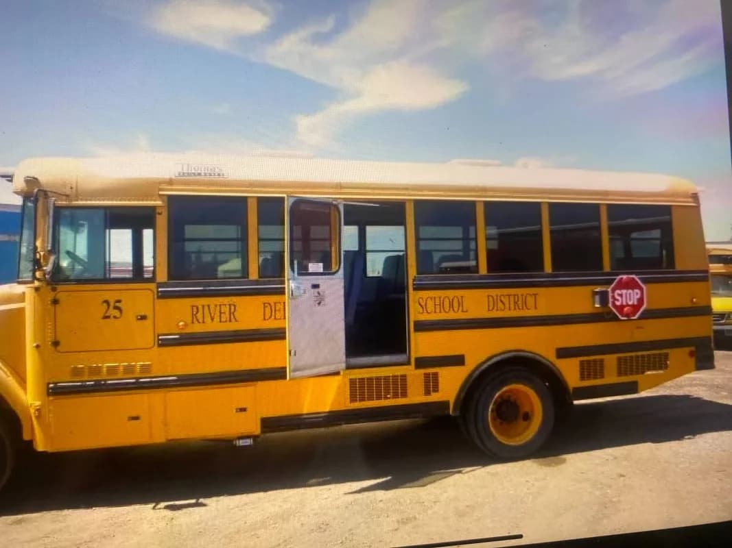2006 freightliner FS65 diesel school bus 6