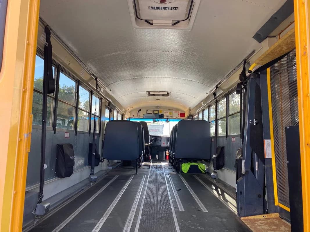 2015 international CE school bus 4