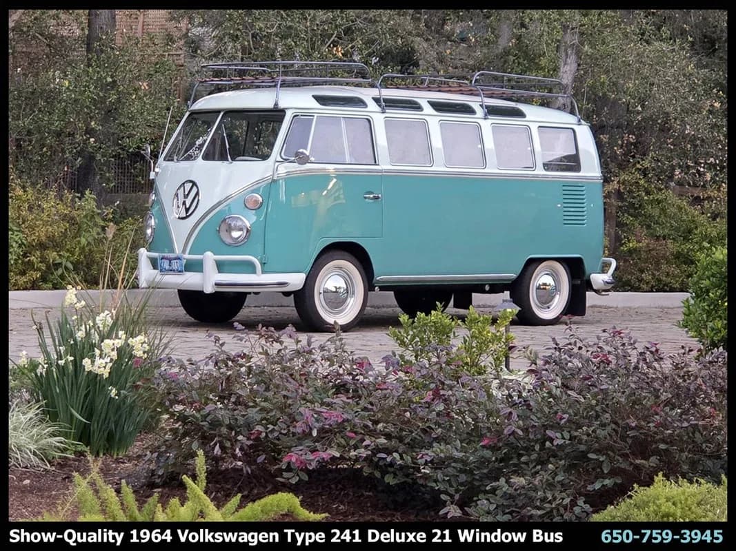 EXQUISITE Restored 1964 VW Type 241 Deluxe 21 Window Micro Bus!