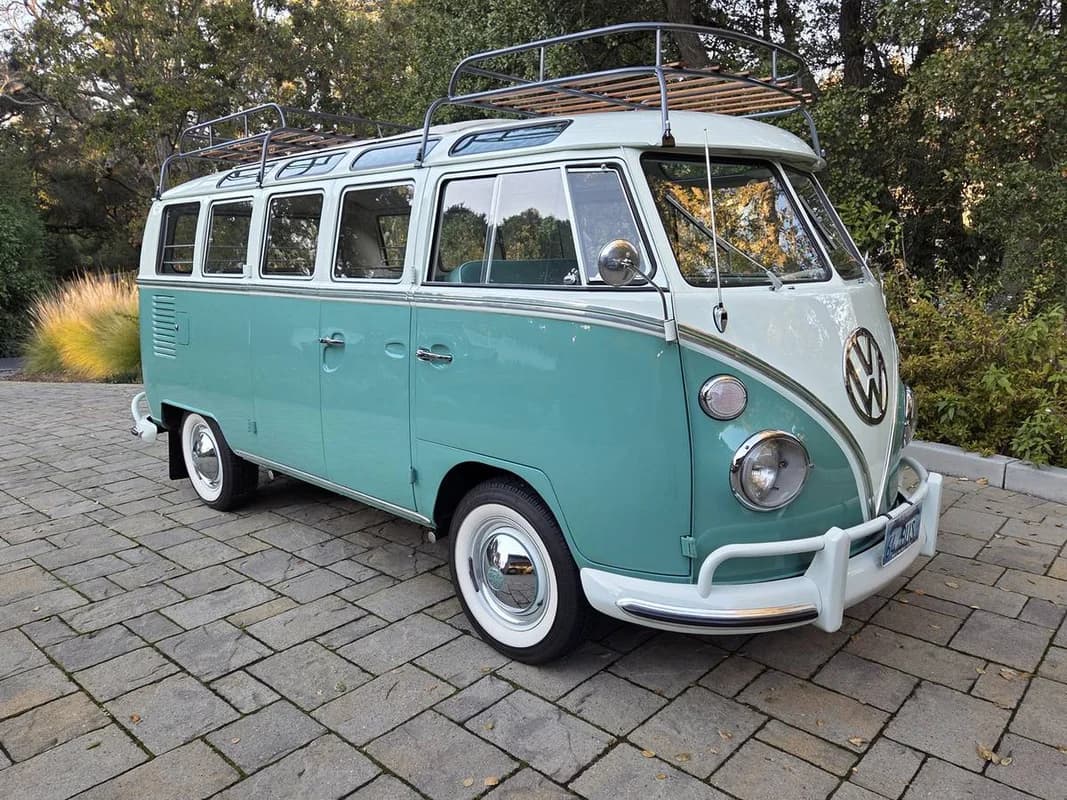 EXQUISITE Restored 1964 VW Type 241 Deluxe 21 Window Micro Bus! 4