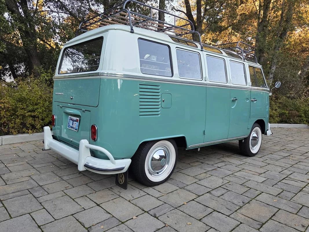 EXQUISITE Restored 1964 VW Type 241 Deluxe 21 Window Micro Bus! 5