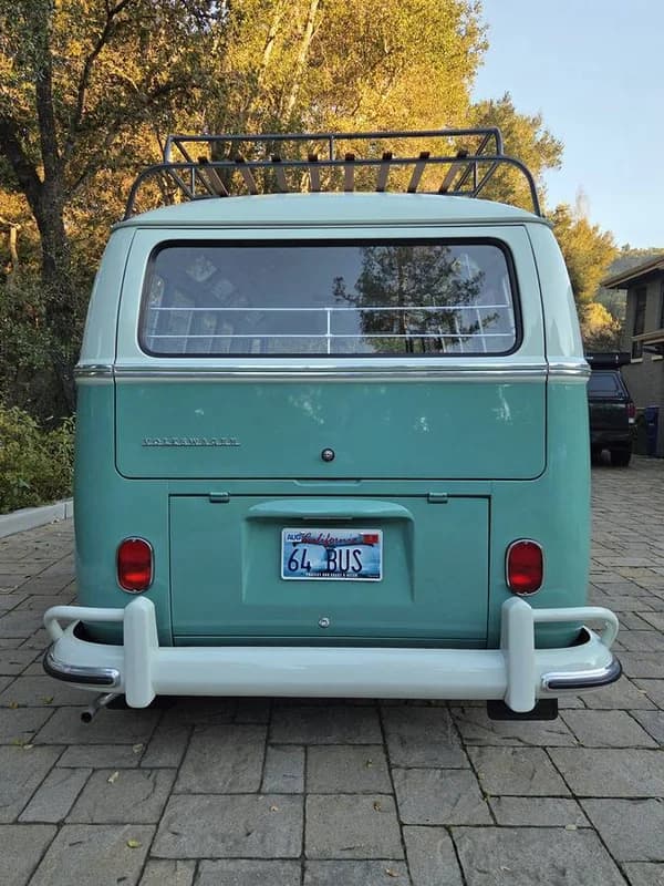 EXQUISITE Restored 1964 VW Type 241 Deluxe 21 Window Micro Bus! 9