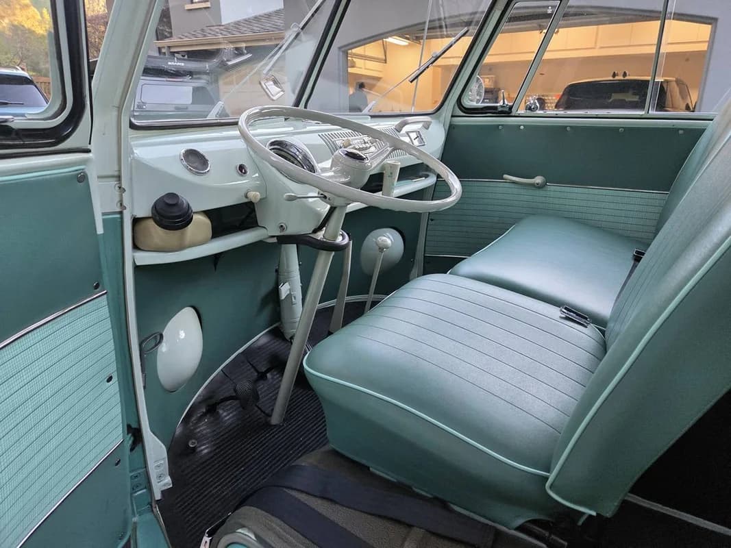 EXQUISITE Restored 1964 VW Type 241 Deluxe 21 Window Micro Bus! 11