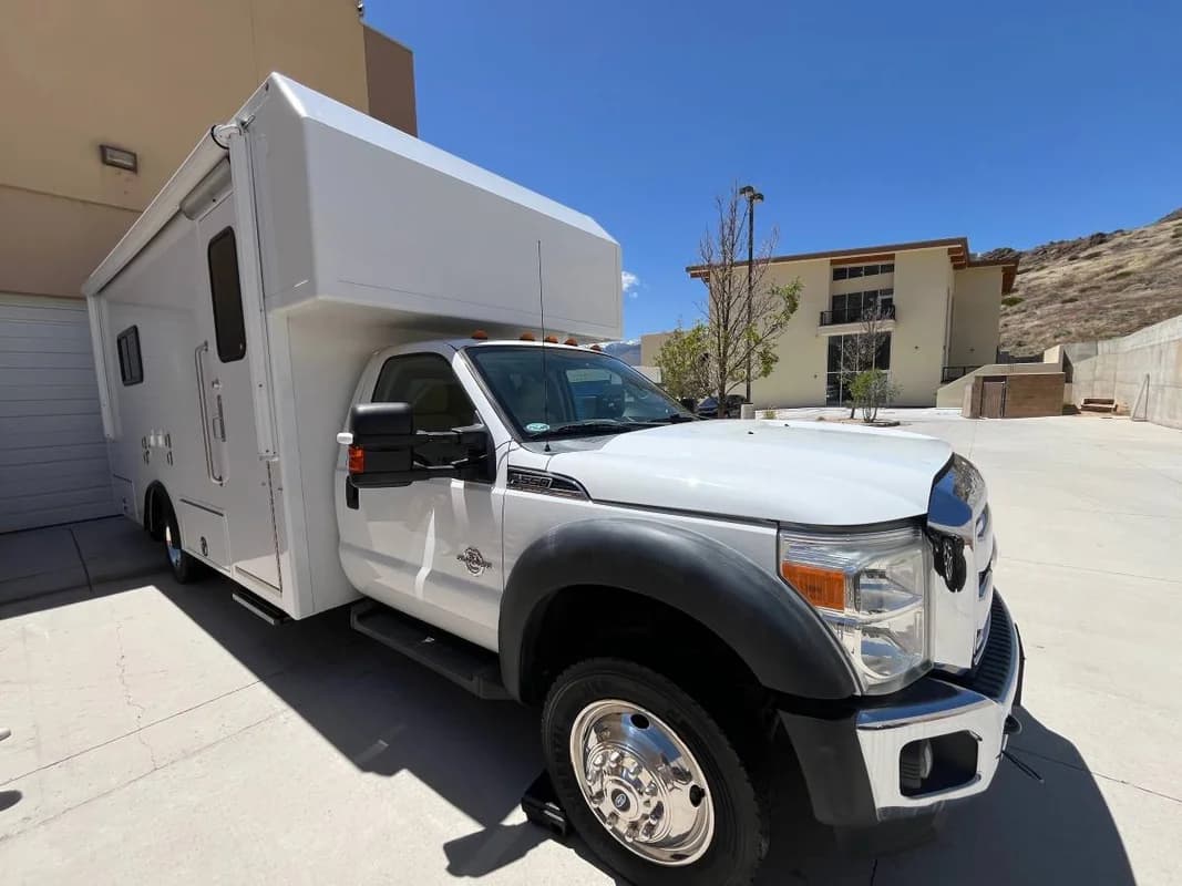 Ford F-550 Burning Man Mobile Medical – Custom * Must Sell 6
