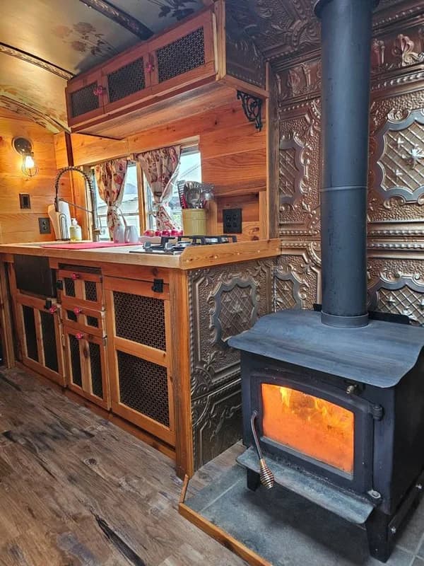Fully Off-Grid Skoolie Tiny Home on Wheels – Luxury Conversion Bus 12