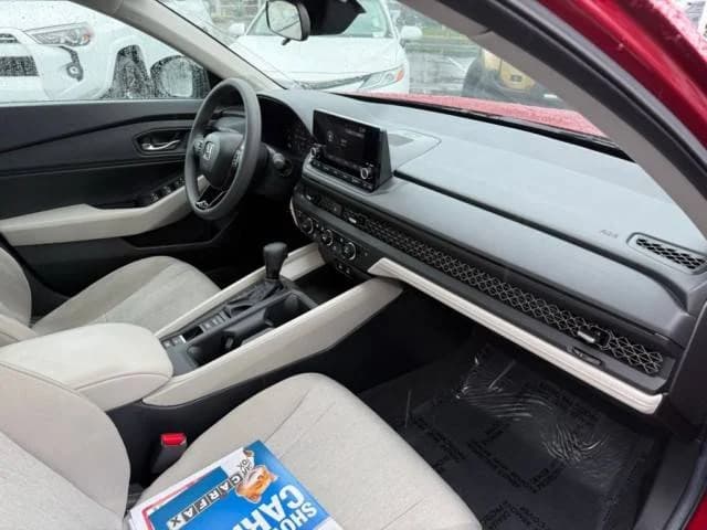 2025 Honda Accord SE 8