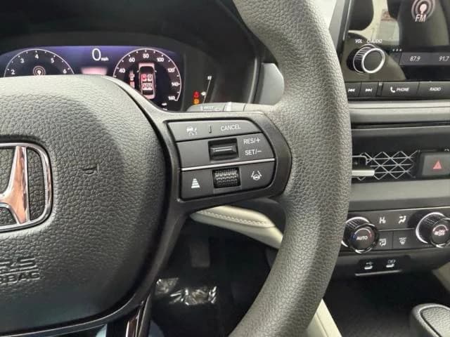 2025 Honda Accord SE 24