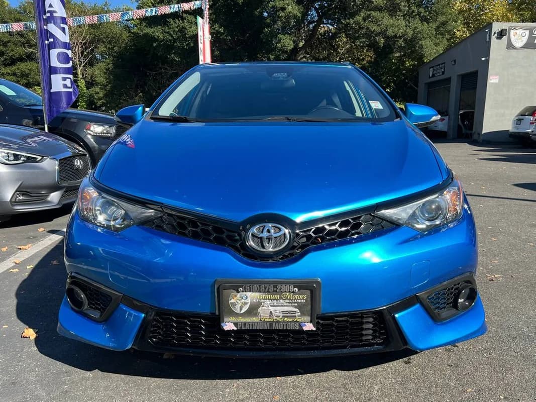 2017 Toyota Corolla iM ~ L@@K ~ Electric Blue ~ Many Xtras ~ We Financ 2