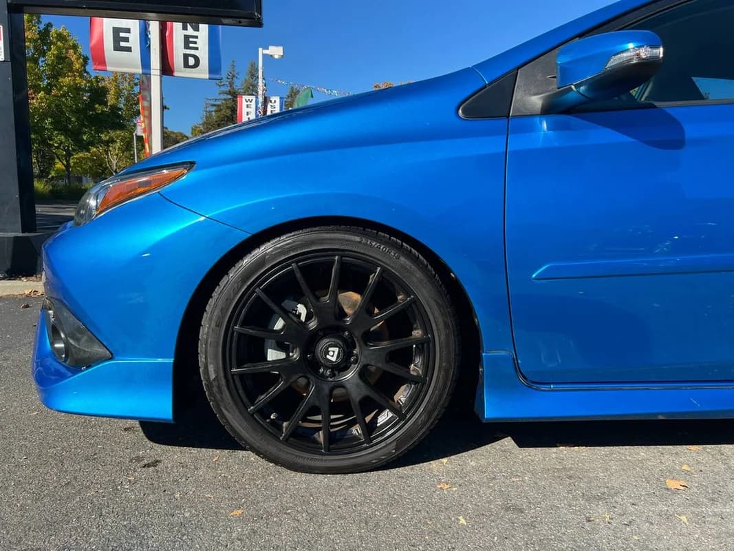 2017 Toyota Corolla iM ~ L@@K ~ Electric Blue ~ Many Xtras ~ We Financ 8