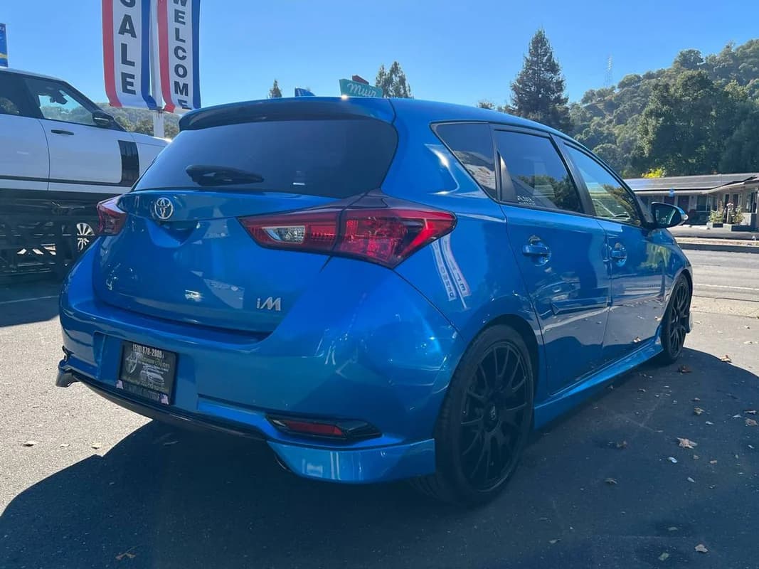 2017 Toyota Corolla iM ~ L@@K ~ Electric Blue ~ Many Xtras ~ We Financ 7