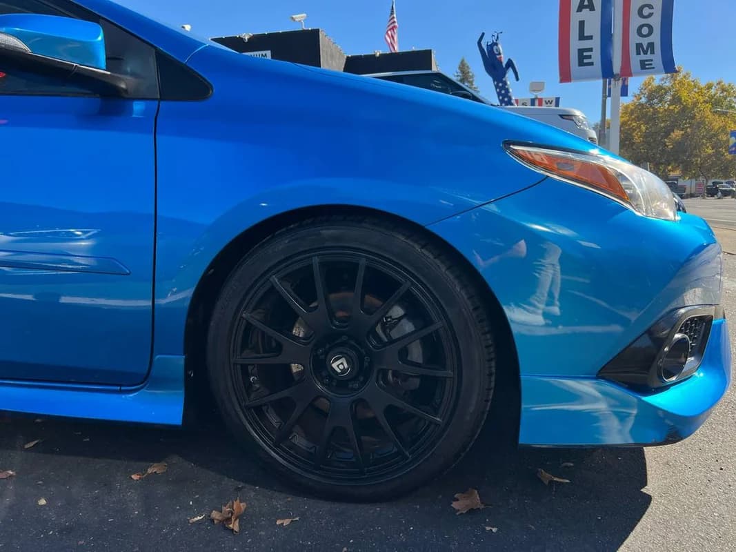 2017 Toyota Corolla iM ~ L@@K ~ Electric Blue ~ Many Xtras ~ We Financ 10