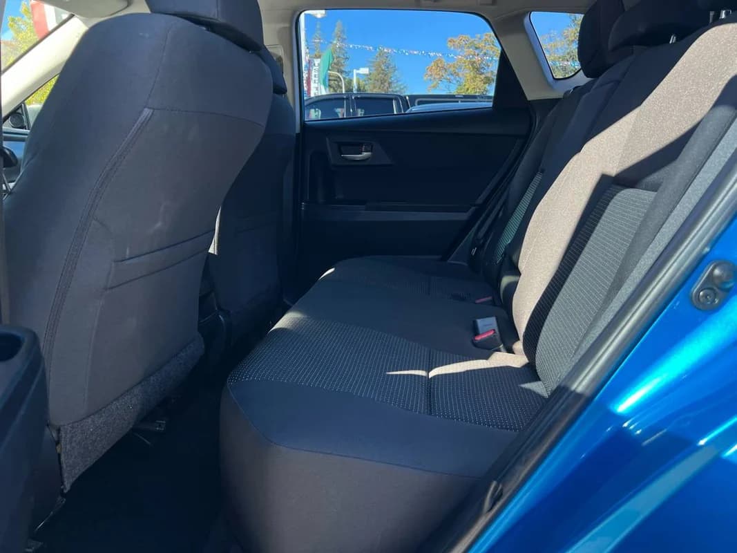 2017 Toyota Corolla iM ~ L@@K ~ Electric Blue ~ Many Xtras ~ We Financ 16