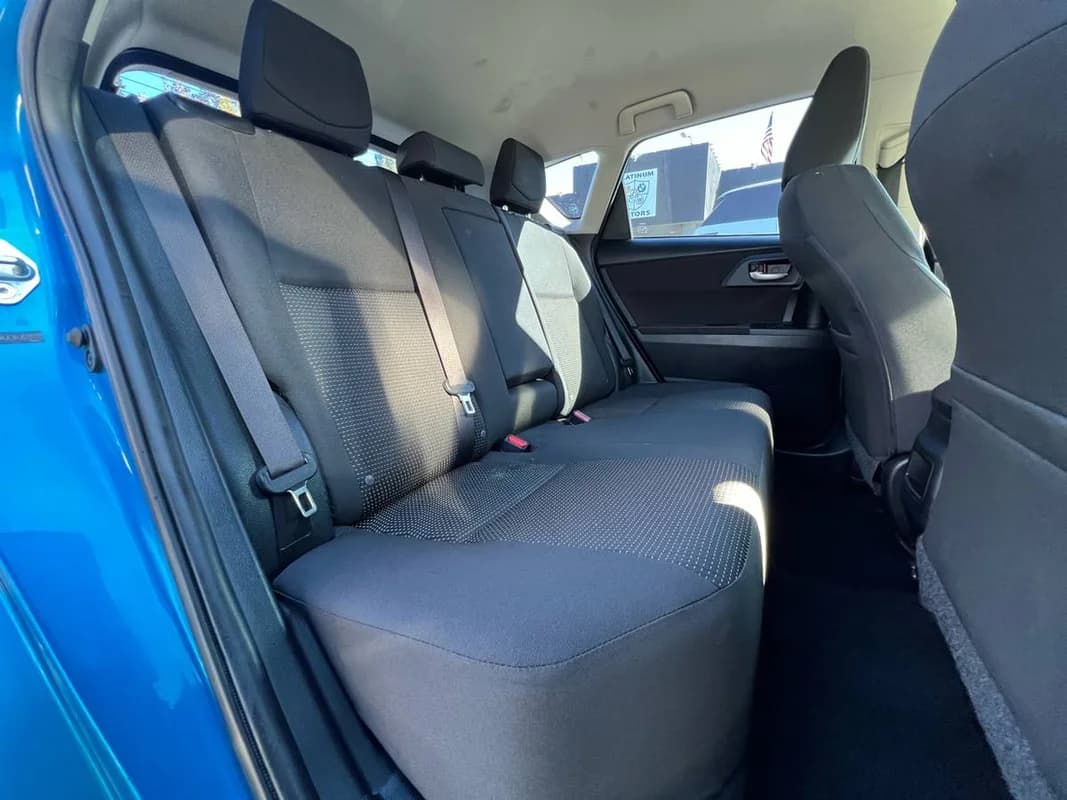 2017 Toyota Corolla iM ~ L@@K ~ Electric Blue ~ Many Xtras ~ We Financ 19