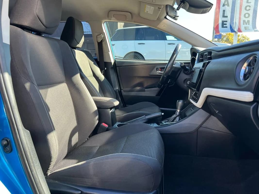 2017 Toyota Corolla iM ~ L@@K ~ Electric Blue ~ Many Xtras ~ We Financ 20