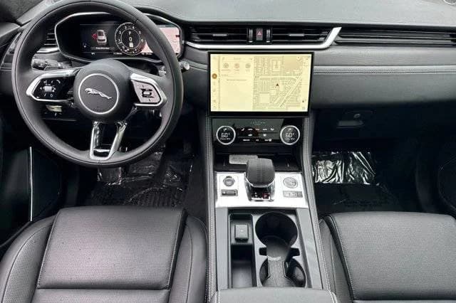 2024 Jag Jaguar FPACE suv Firenze Red Metallic - $65,118 24