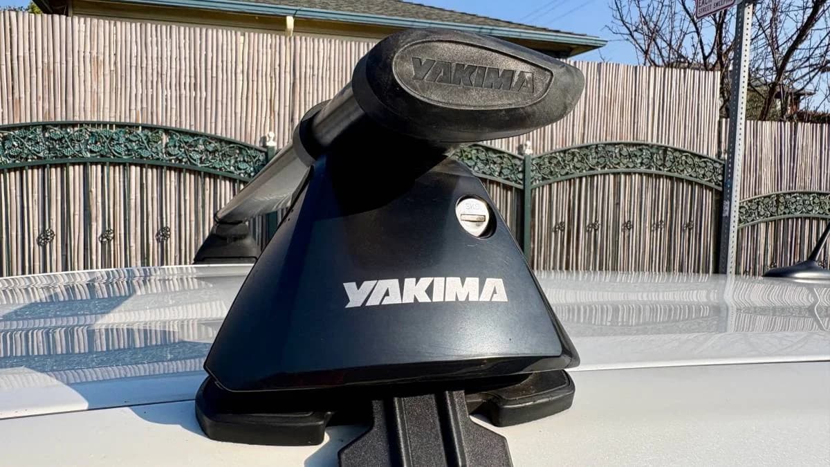 2012 Toyota Prius V – (trim 3) Roof Rack - Trailer Hitch - New Tires 13