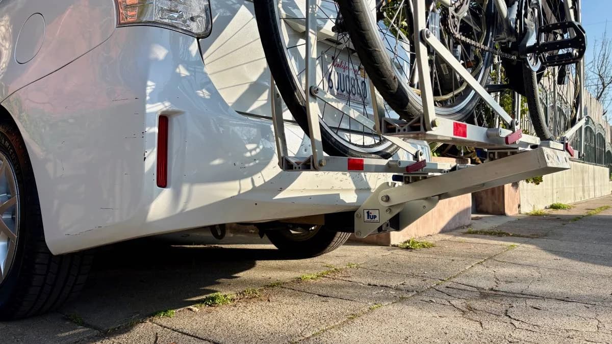 2012 Toyota Prius V – (trim 3) Roof Rack - Trailer Hitch - New Tires 16