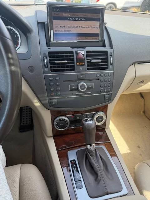Mercedes C300 2009 Sport $2800 5